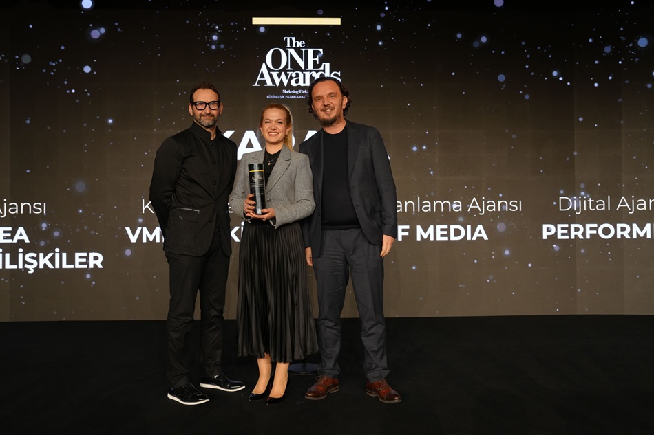 The One Awards’ta Karaca’ya Büyük Ödül