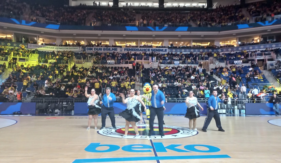 “Dans+1 by Hilton Bomonti” DANS GRUBUNDAN, FENERBAHÇE BEKO-EA EMPORIO ARMANI MAÇI’NIN DEVRE ARASINDA ANLAMLI GÖSTERİ